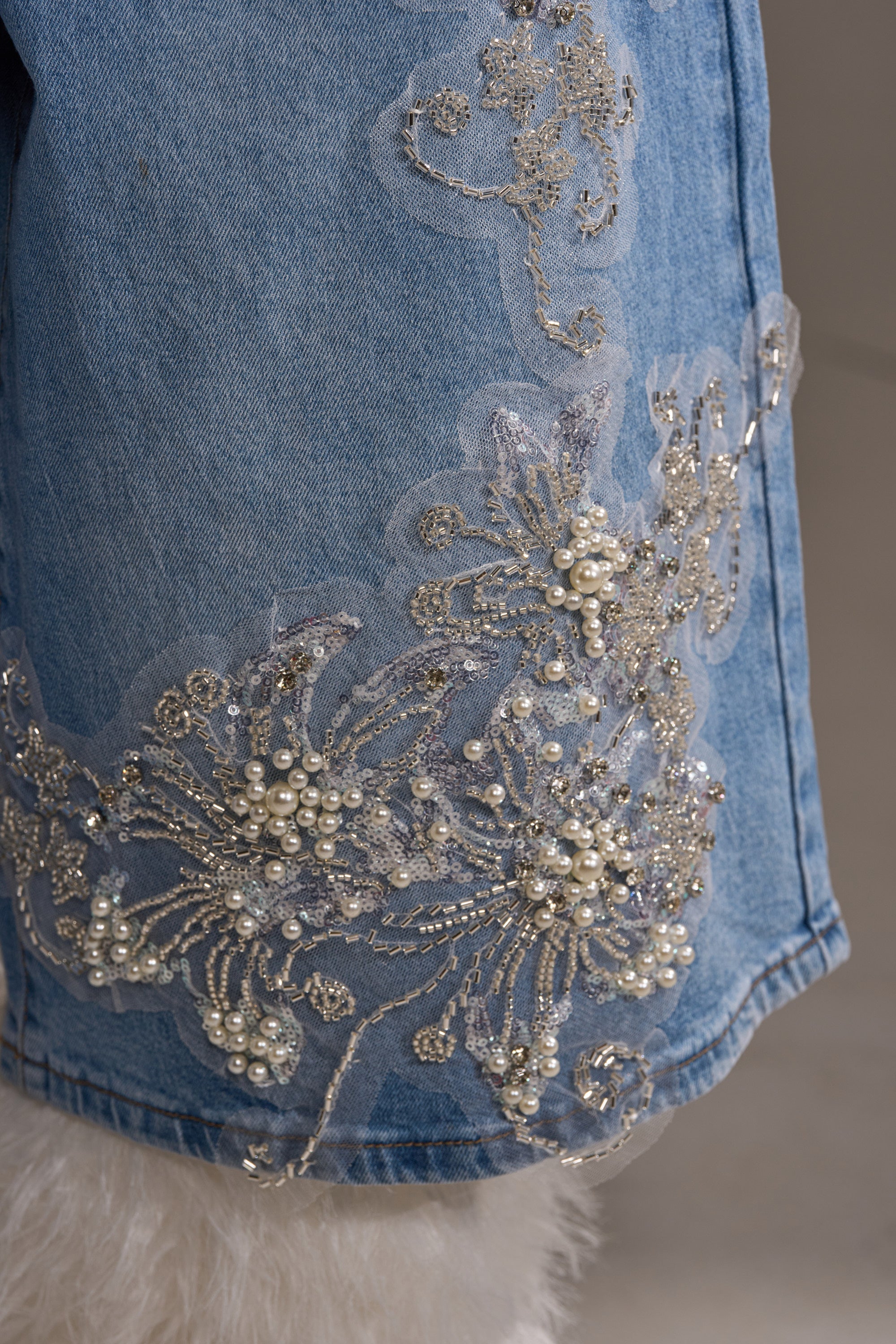 MADDIE EMBELLISHED BERMUDA SHORT
