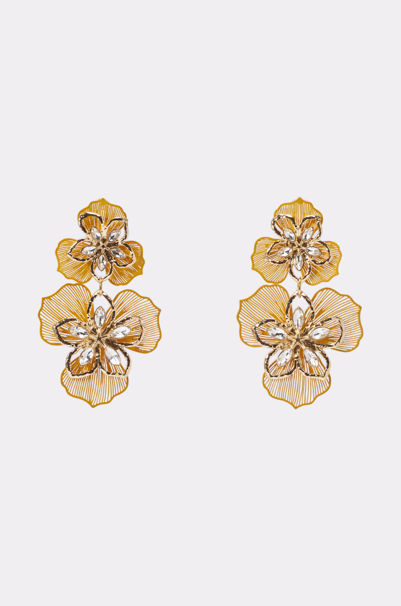BUTTER DROP EARRING