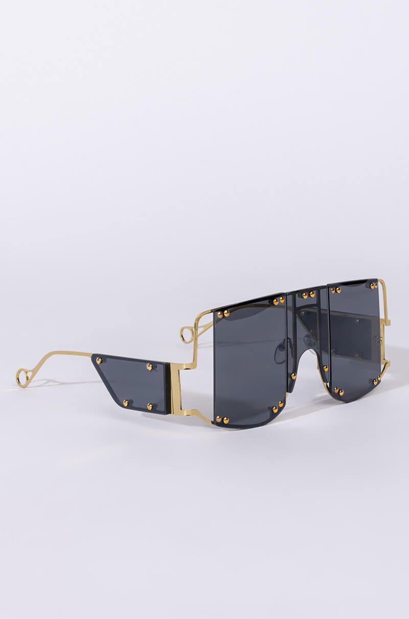 ATL OVERSIZED SUNNIES