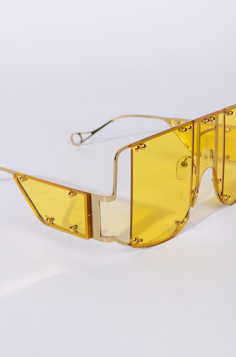ATL OVERSIZED SUNNIES