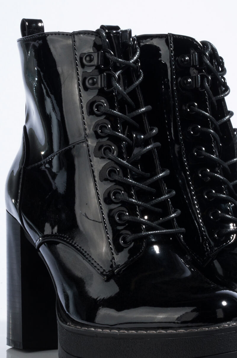 AZALEA WANG CHUNKY HEEL LACE UP BOOTIE BLACK PATENT