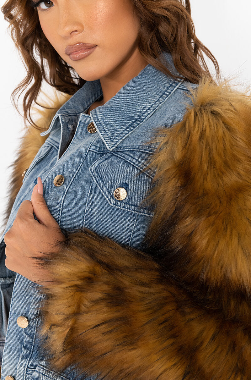 AZALEA WANG PORTUGAL DENIM FAUX FUR ARM JACKET