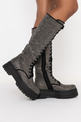 AZALEA WANG WON'T LET GO OF YOU FLATFORM BOOT IN BLACK