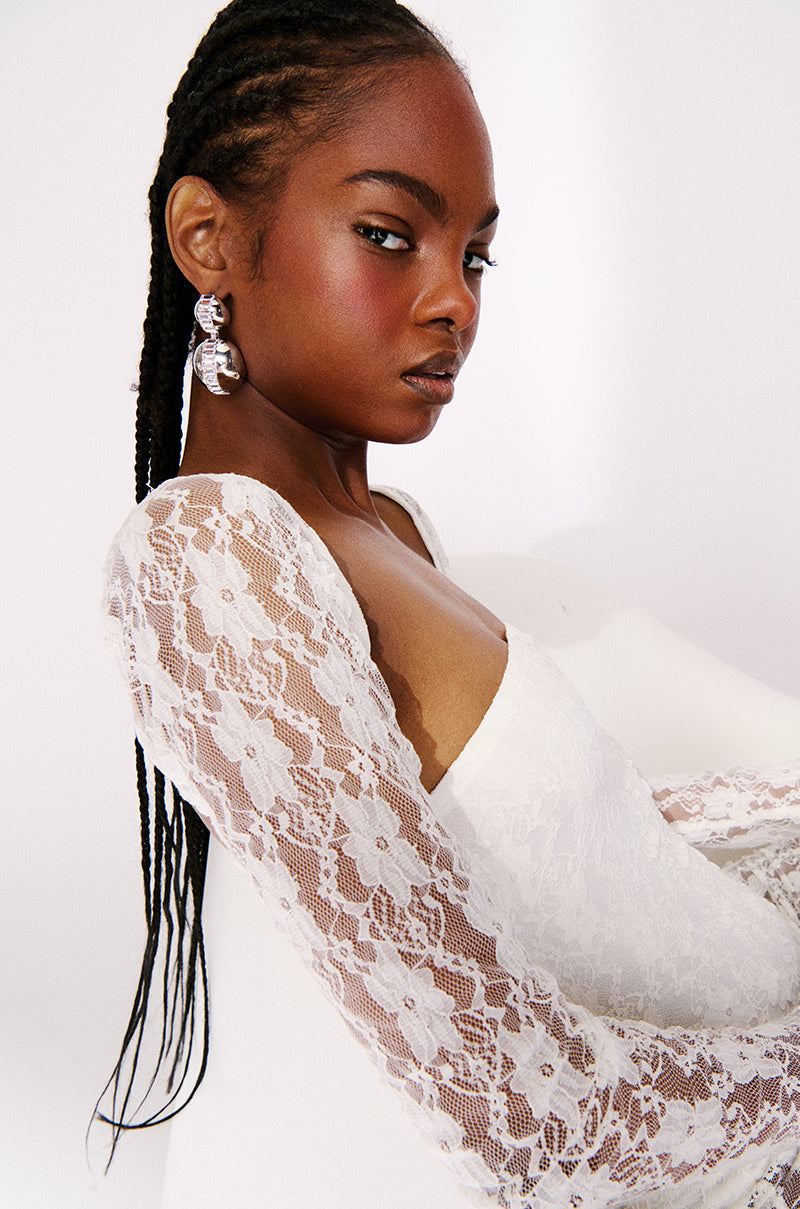 BAGUETTE ONLY EARRING