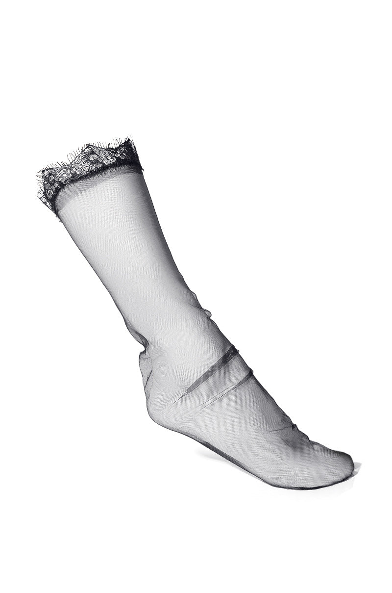 BARELY THERE SHEER SOCKS