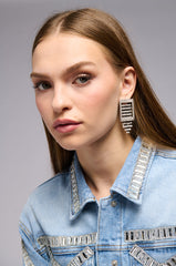 BUCKLE UP EARRING