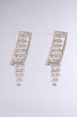 BUCKLE UP EARRING