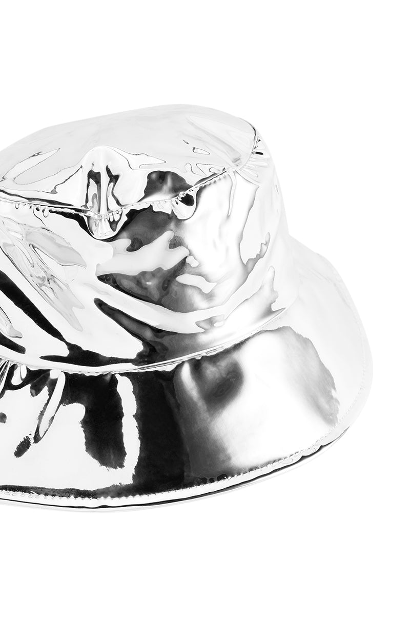 BUSS IT SILVER OVERSIZED BUCKET HAT