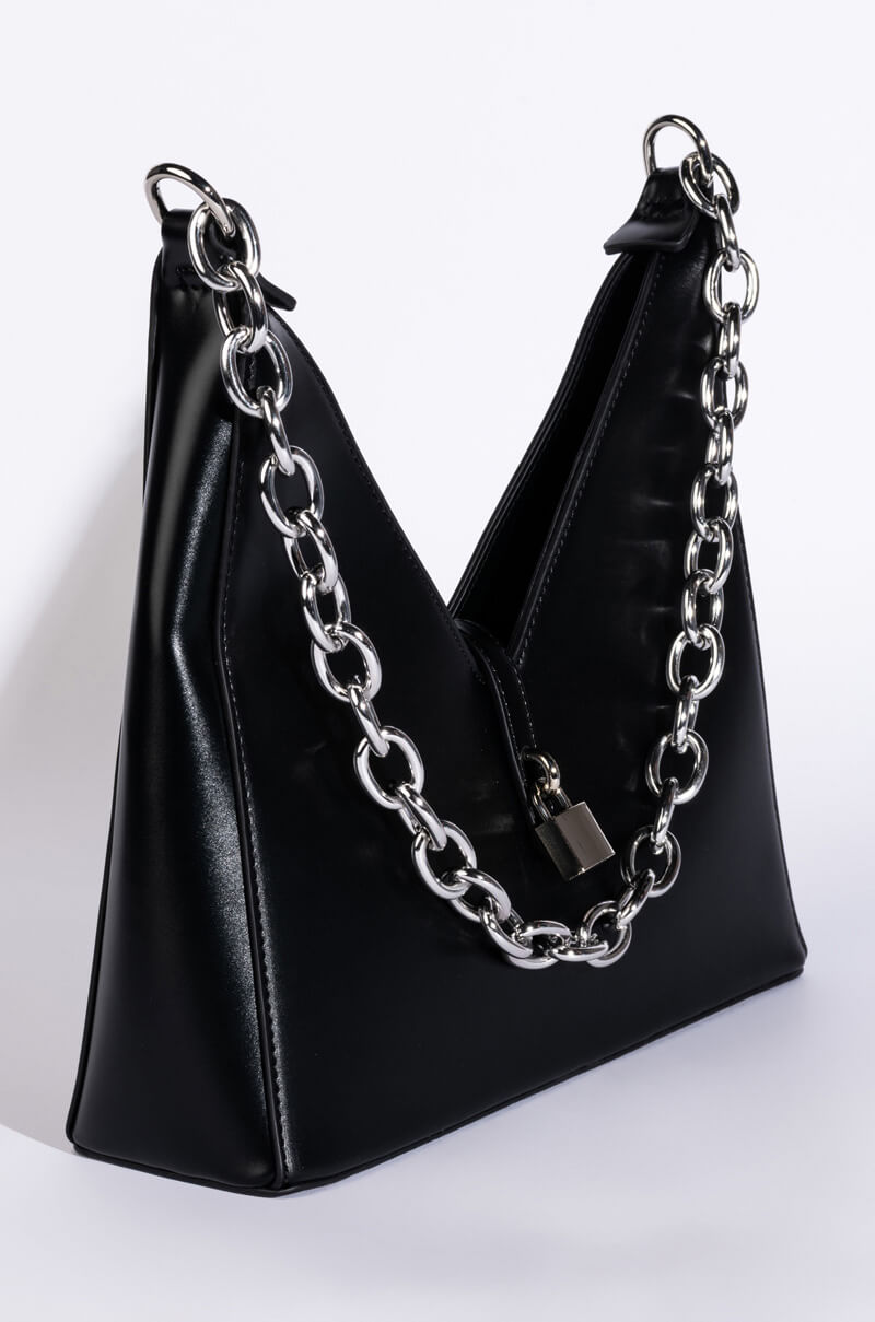 CHICAGO BLACK PURSE