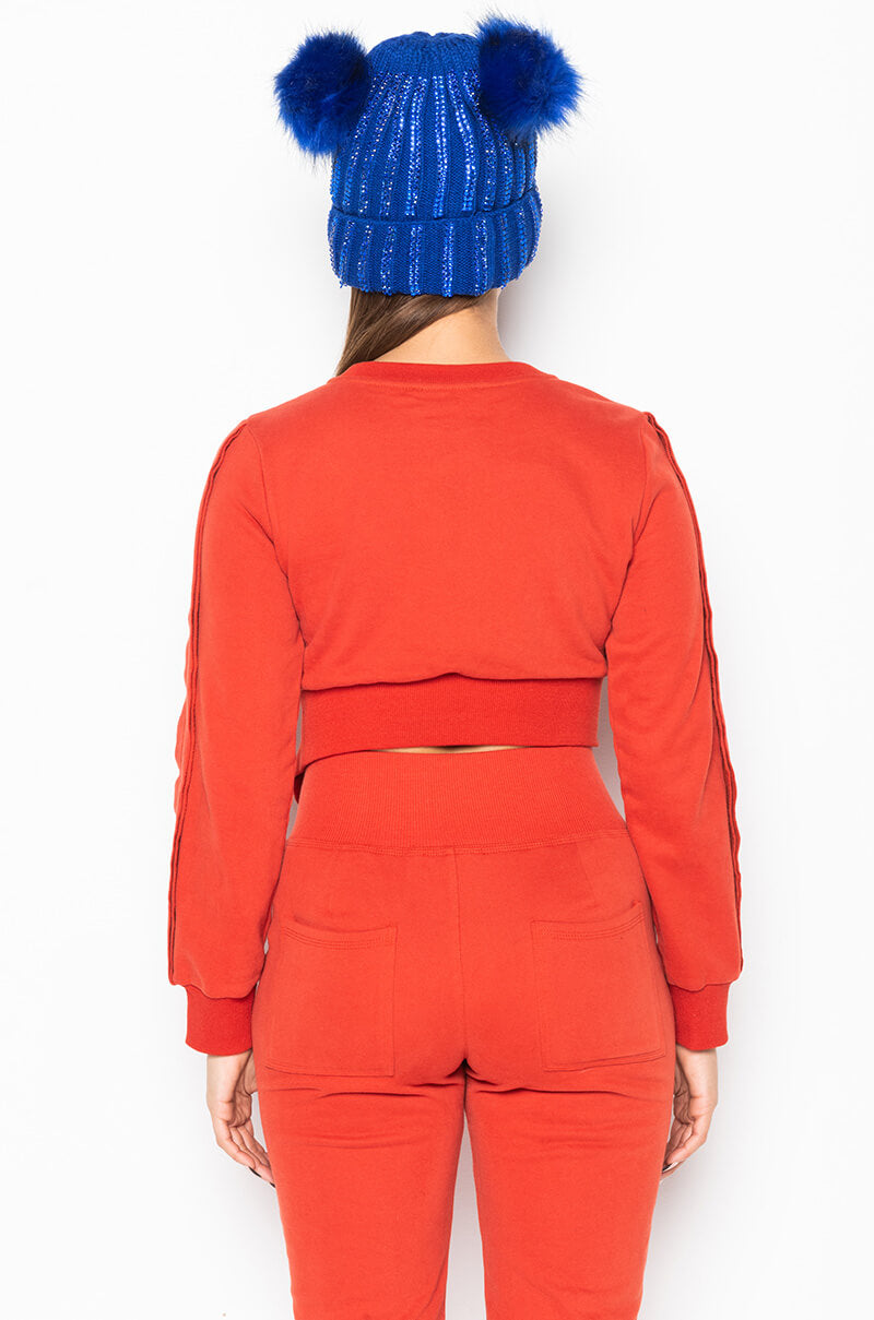 COME CLOSER CUT OUT DETAIL SWEATSHIRT rust