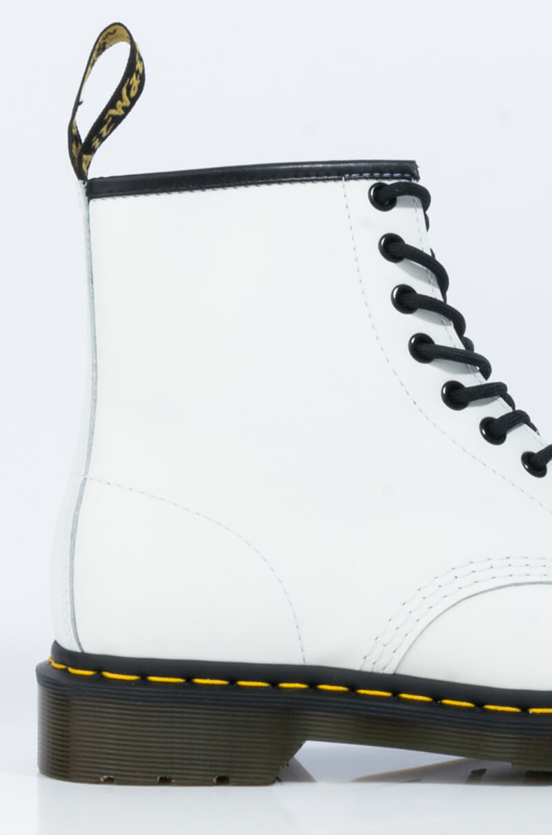 DR. MARTENS 1460 SMOOTH WHITE BOOTIES