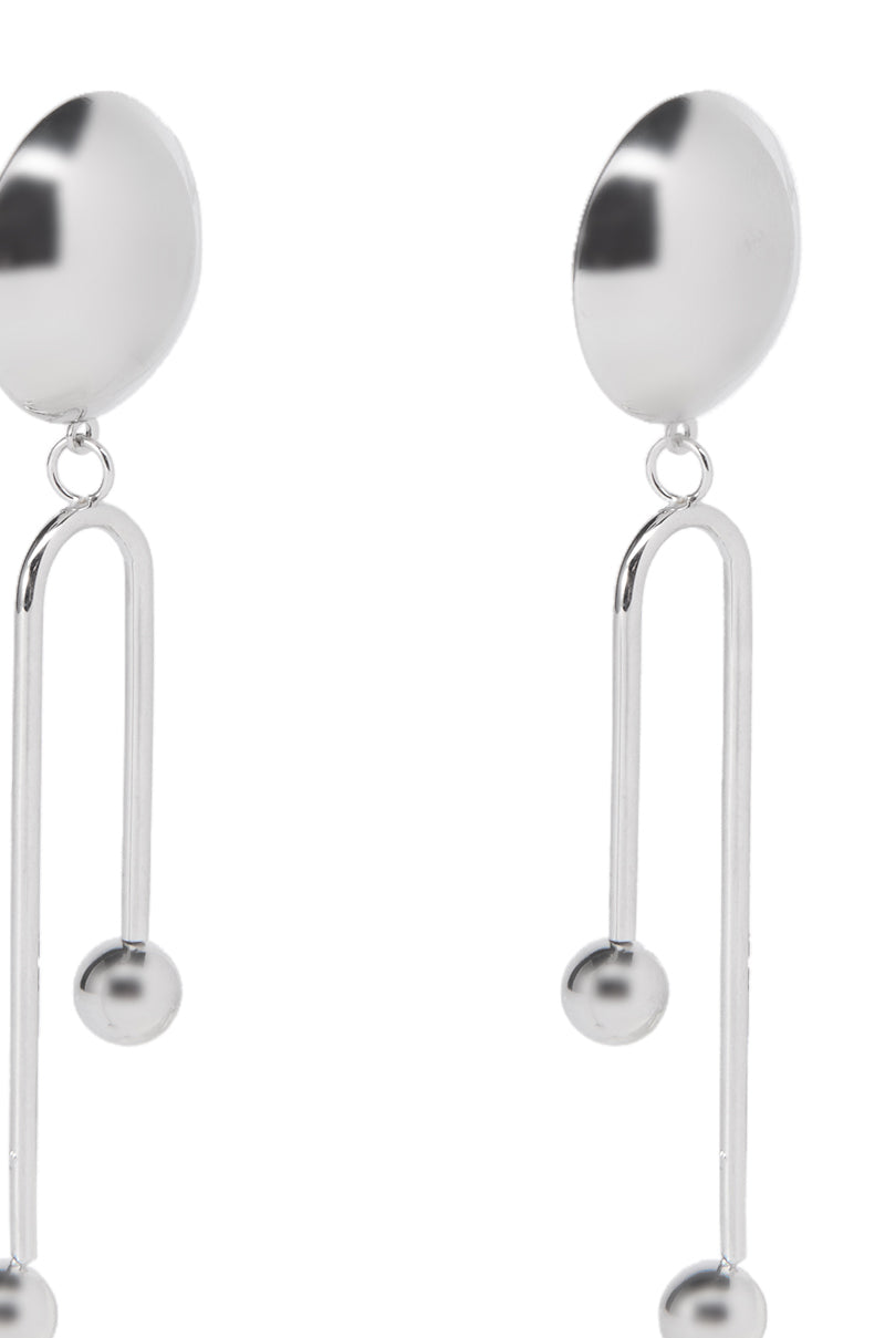 DROP EARRINGS