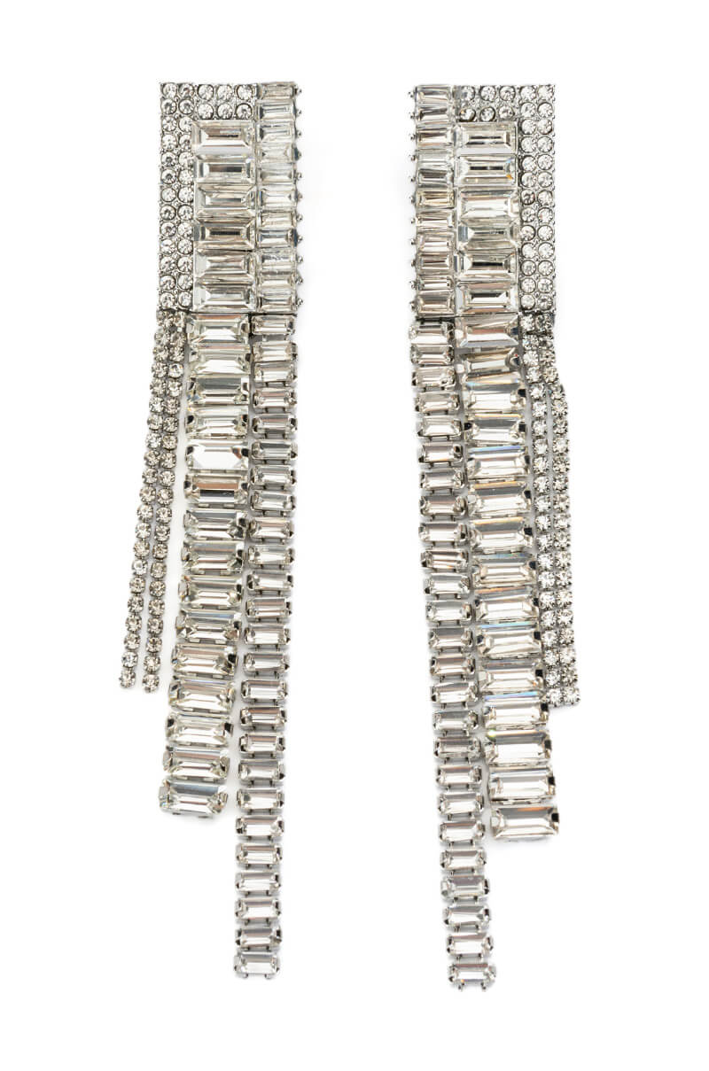 EARRING
