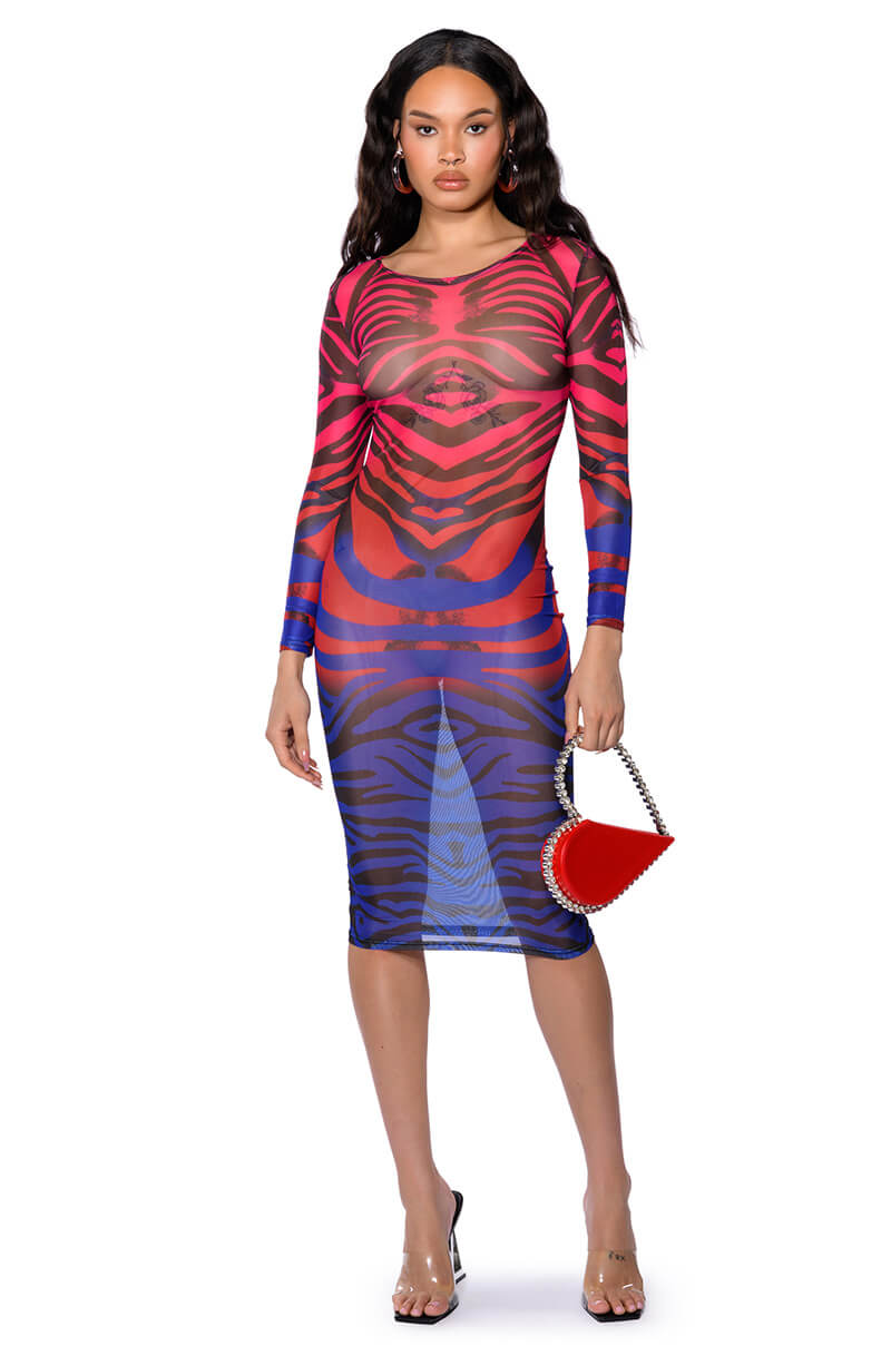 NOTHING BUT TROUBLE LONG SLEEVE MIDI DRESS